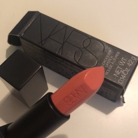 NARS Lipstick in LILI - Picture 5 of 7